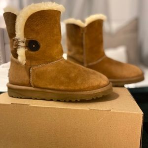 Bailey Button Ugg Boots- Chestnut